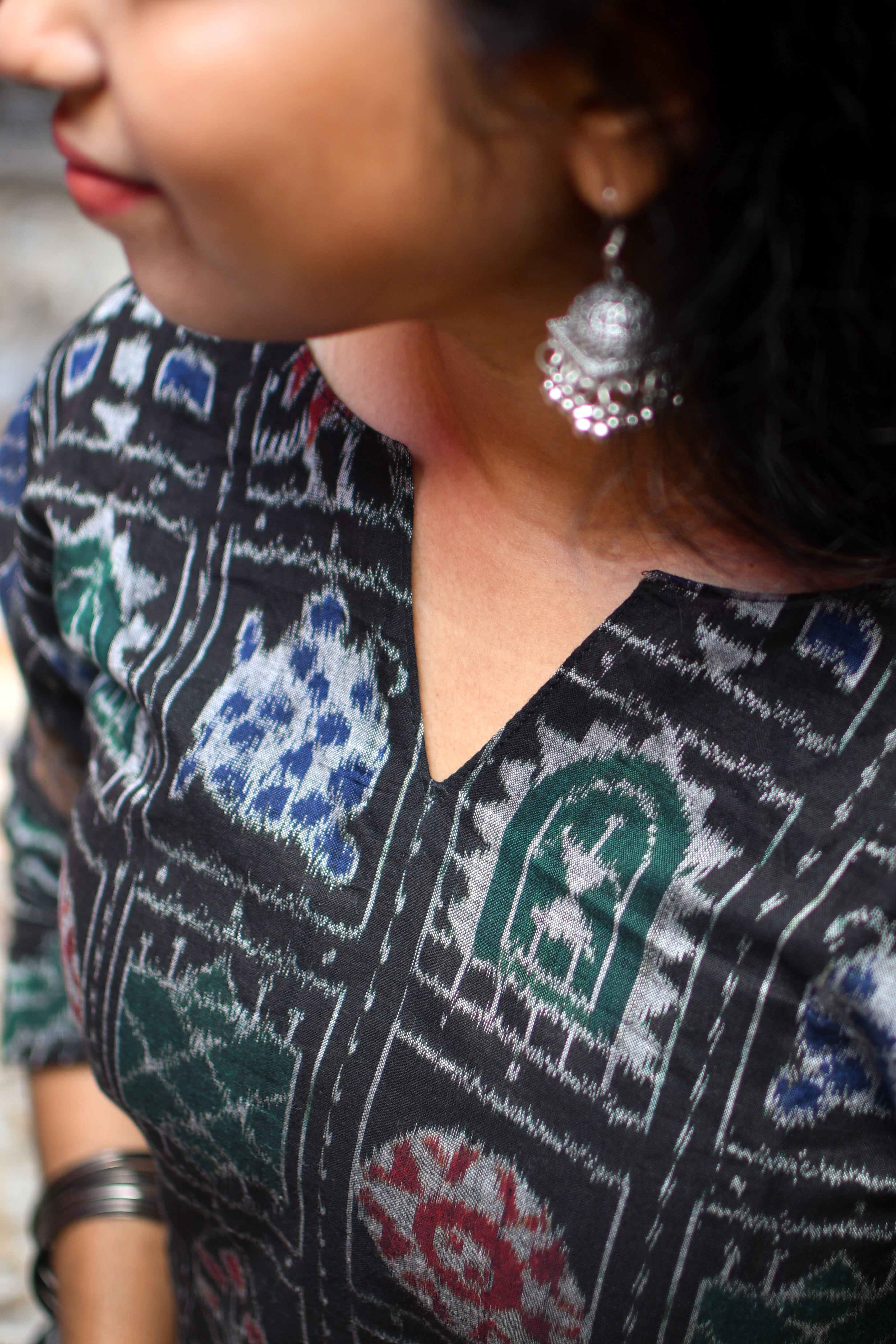 Navya Black Double Ikkat Handloom Kurti- Nabakothi