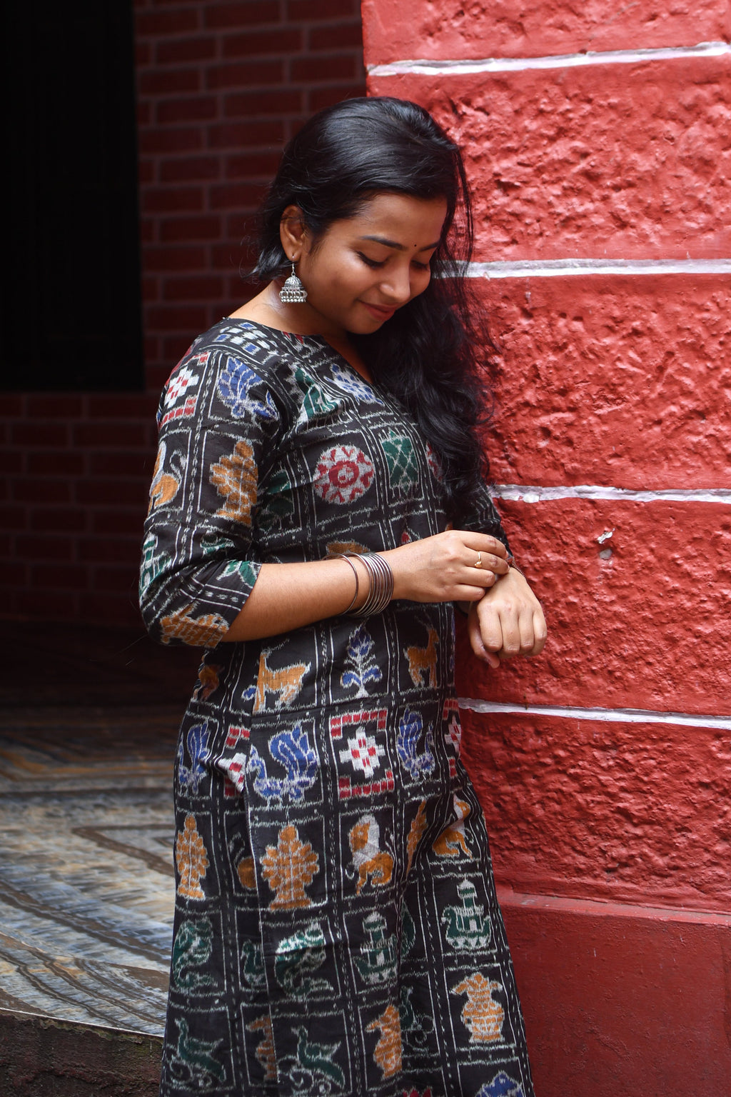 Navya Black Double Ikkat Handloom Kurti- Nabakothi