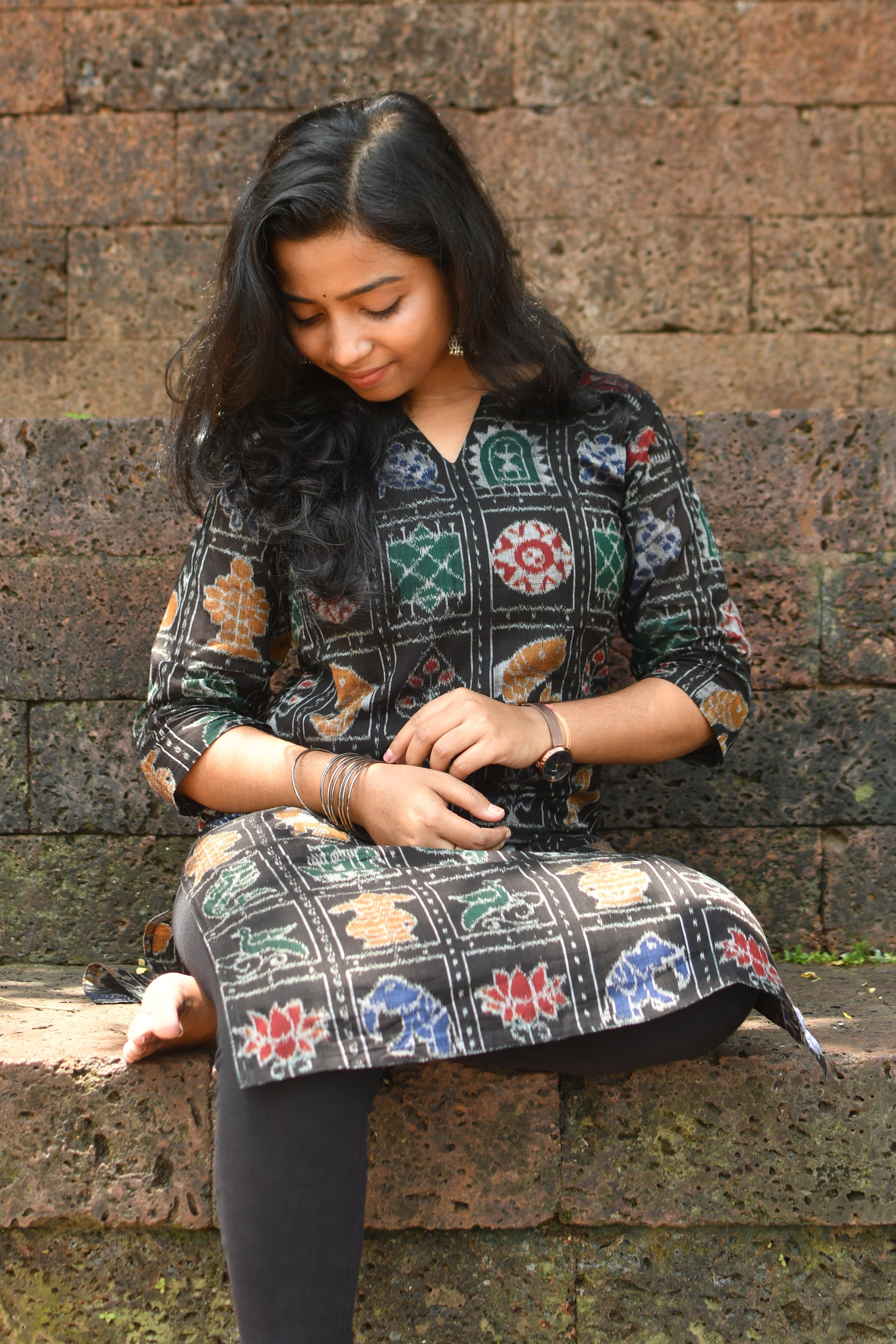 Navya Black Double Ikkat Handloom Kurti- Nabakothi