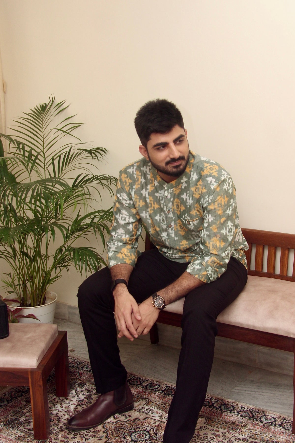 Mann Mauji sage green Sambalpuri ikat handloom kurta for men, seated front view