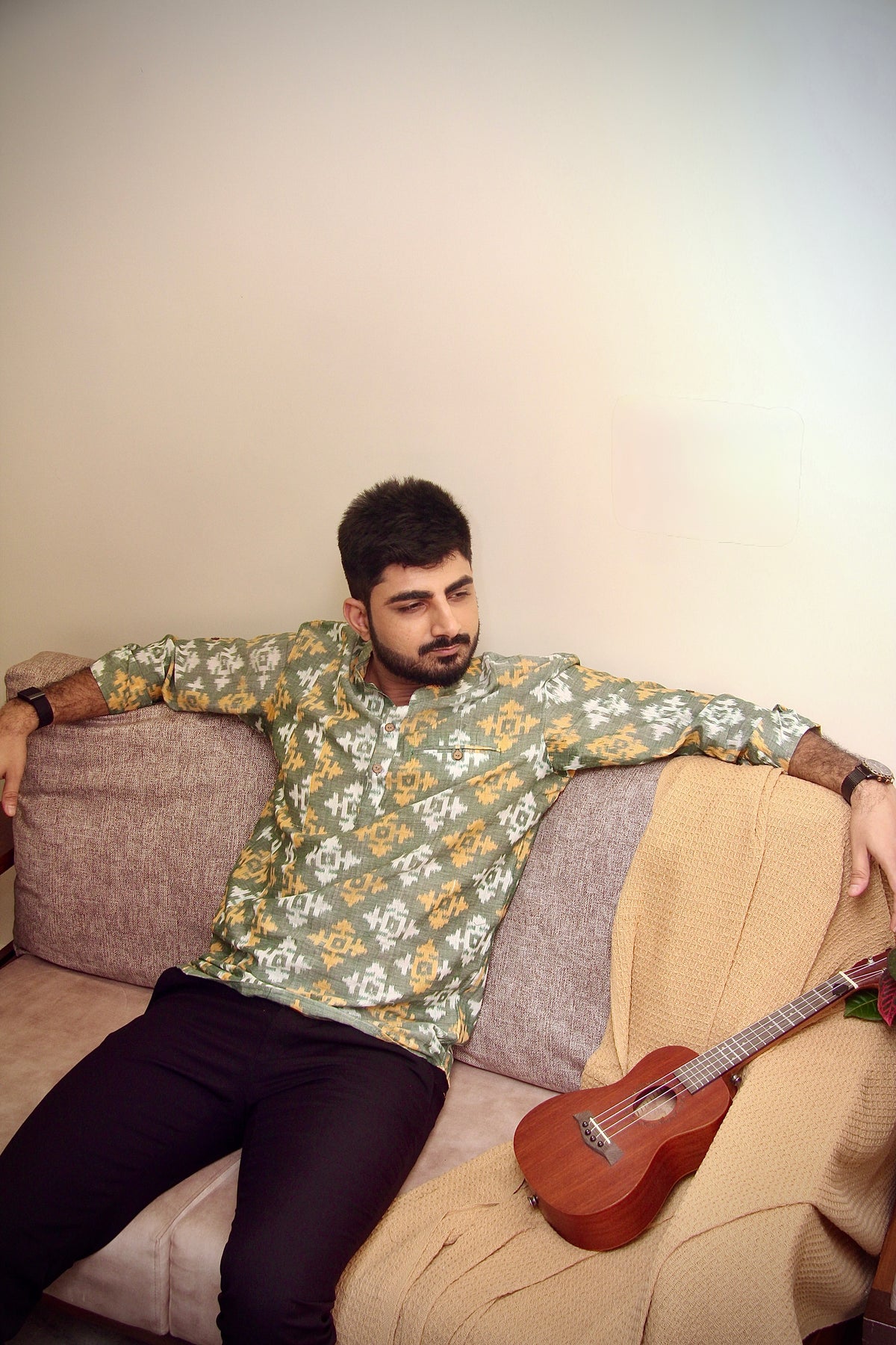 Mann Mauji sage green Sambalpuri ikat handloom kurta for men, three-quarter view