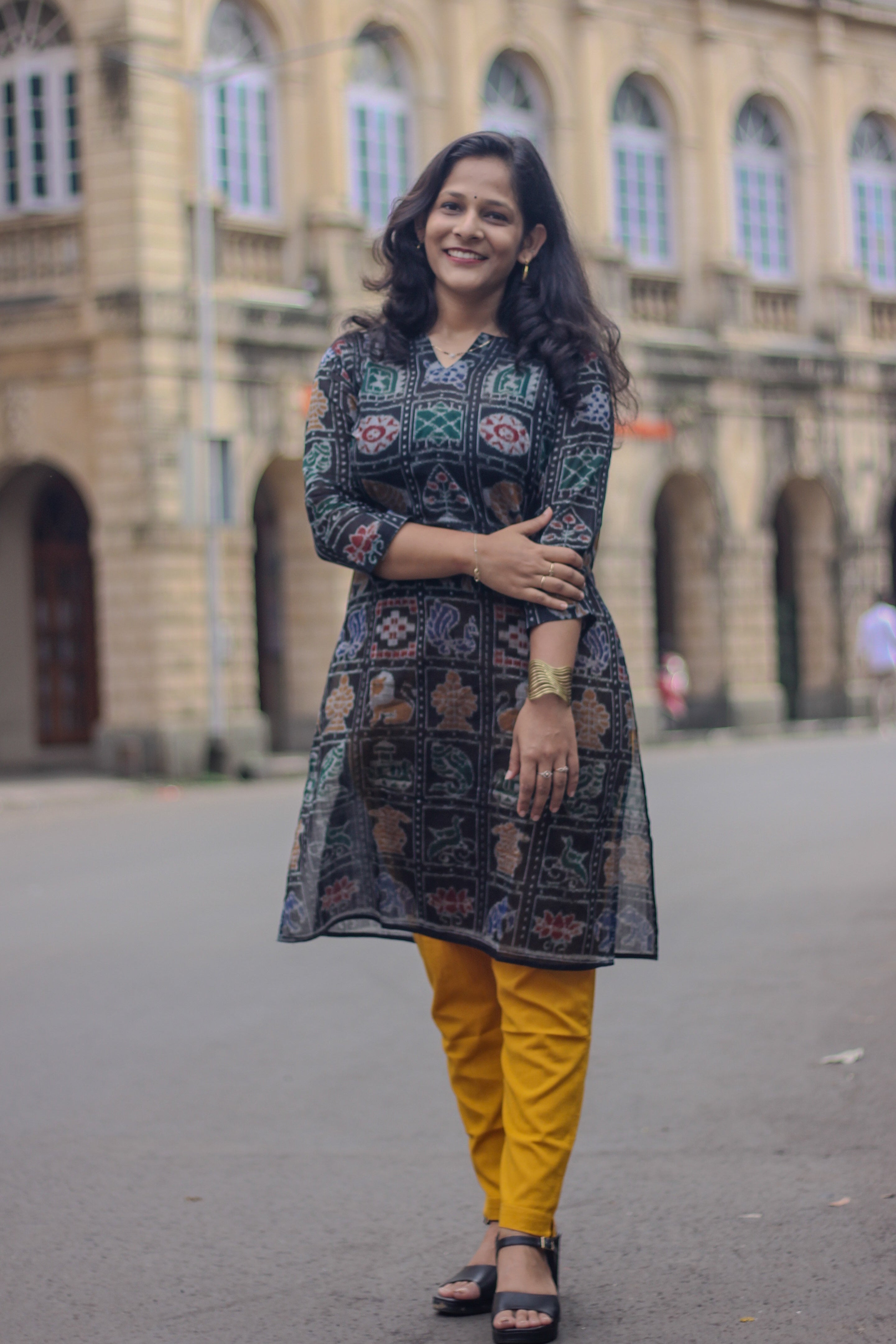 Navya Black Double Ikkat Handloom Kurti- Nabakothi
