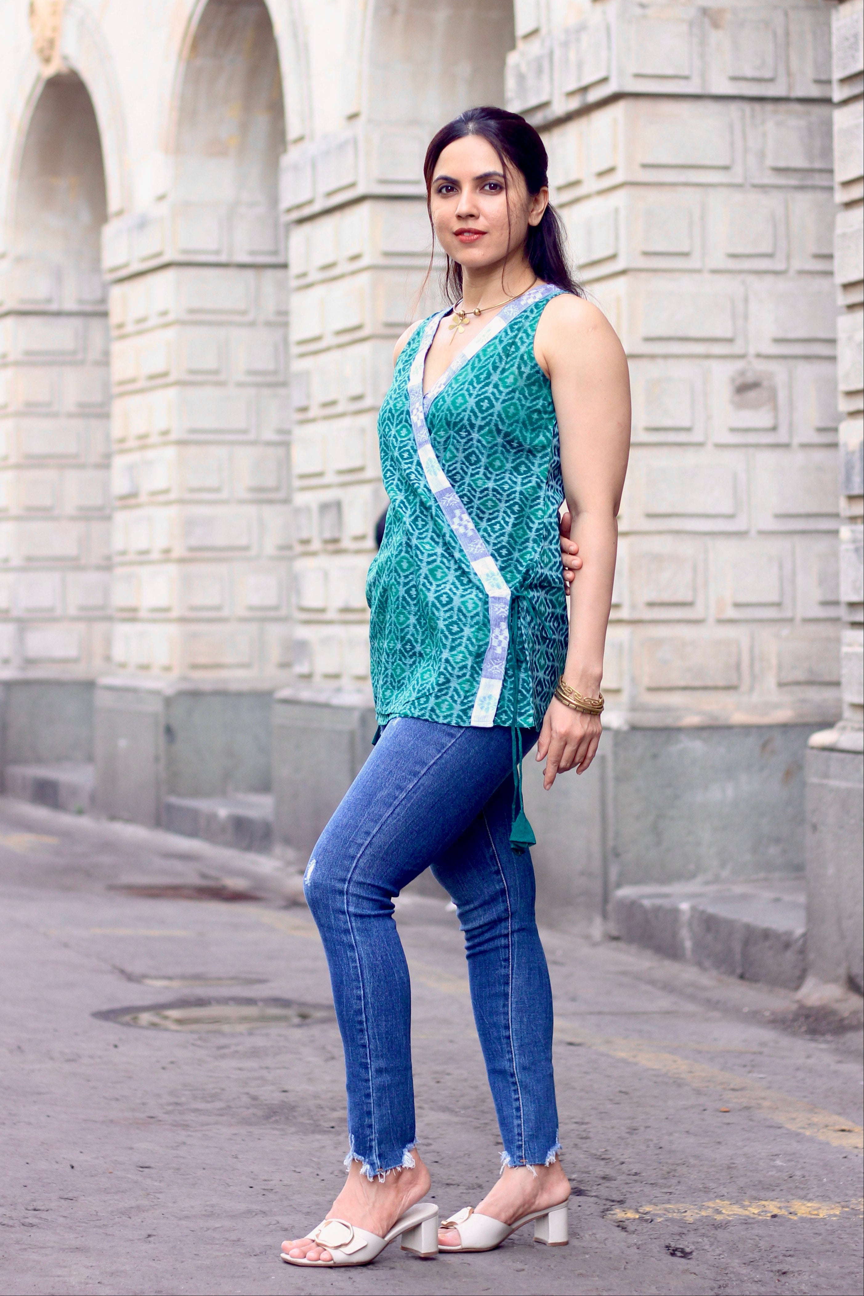 Dori Sambalpuri Handloom Wrap top- Green